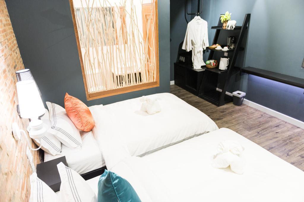 Khách sạn Joyful Thai Boutique